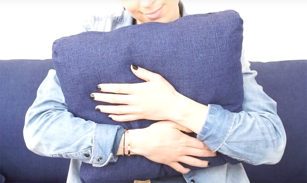 L'instant Tuto : je fabrique mon eau de linge à la lavande - Beauté Chérie