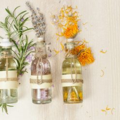 Huiles essentielles, huiles végétales et hydrolats : faisons le point
