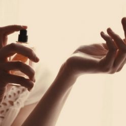 Se parfumer sans parfum : les alternatives naturelles