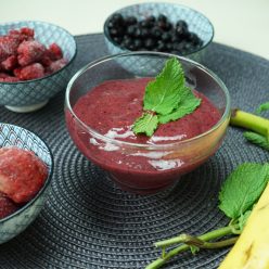 Je fais ma nice cream aux fruits rouges pour les gourmands