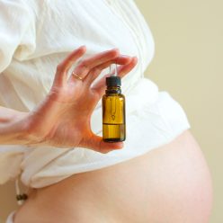 Femmes enceintes : les huiles essentielles et l'aromathérapie