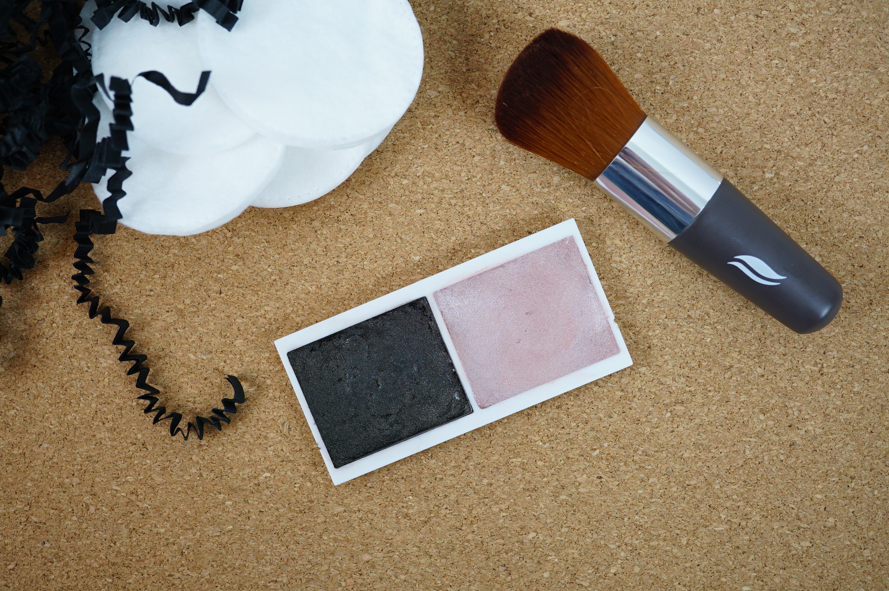 Je réalise mon fard à paupière maison - Beauté chérie