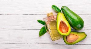 L'Huile d'Avocat : un trésor pour la peau et les cheveux