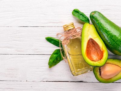 L'Huile d'Avocat : un trésor pour la peau et les cheveux