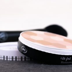 Maquillage naturel et acné : la routine pour un teint parfait avec le maquillage bio Miss W