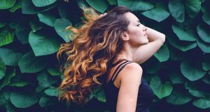 Clarification des cheveux : suivez le guide !