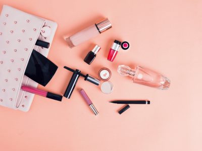 Maquillage : les indispensables à avoir dans sa trousse